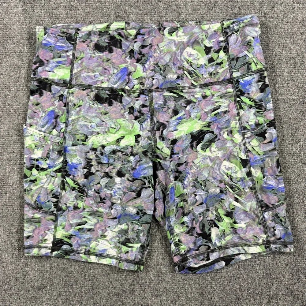 Lululemon Fast And Free Short Womens Size 10 Rabid Flourish Multi Nulux Biker